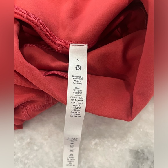 Wunder Train High-Rise Tight With Pockets - Picture 5 of 7